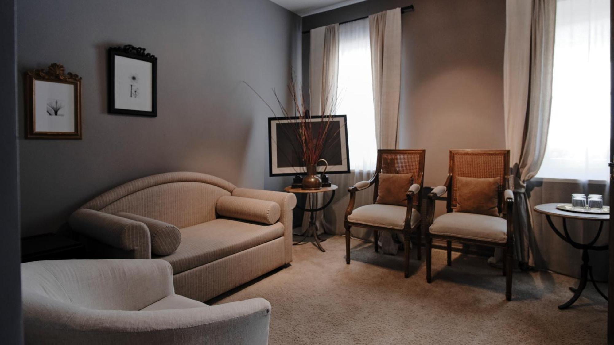 Vozdvyzhensky Boutique 4*